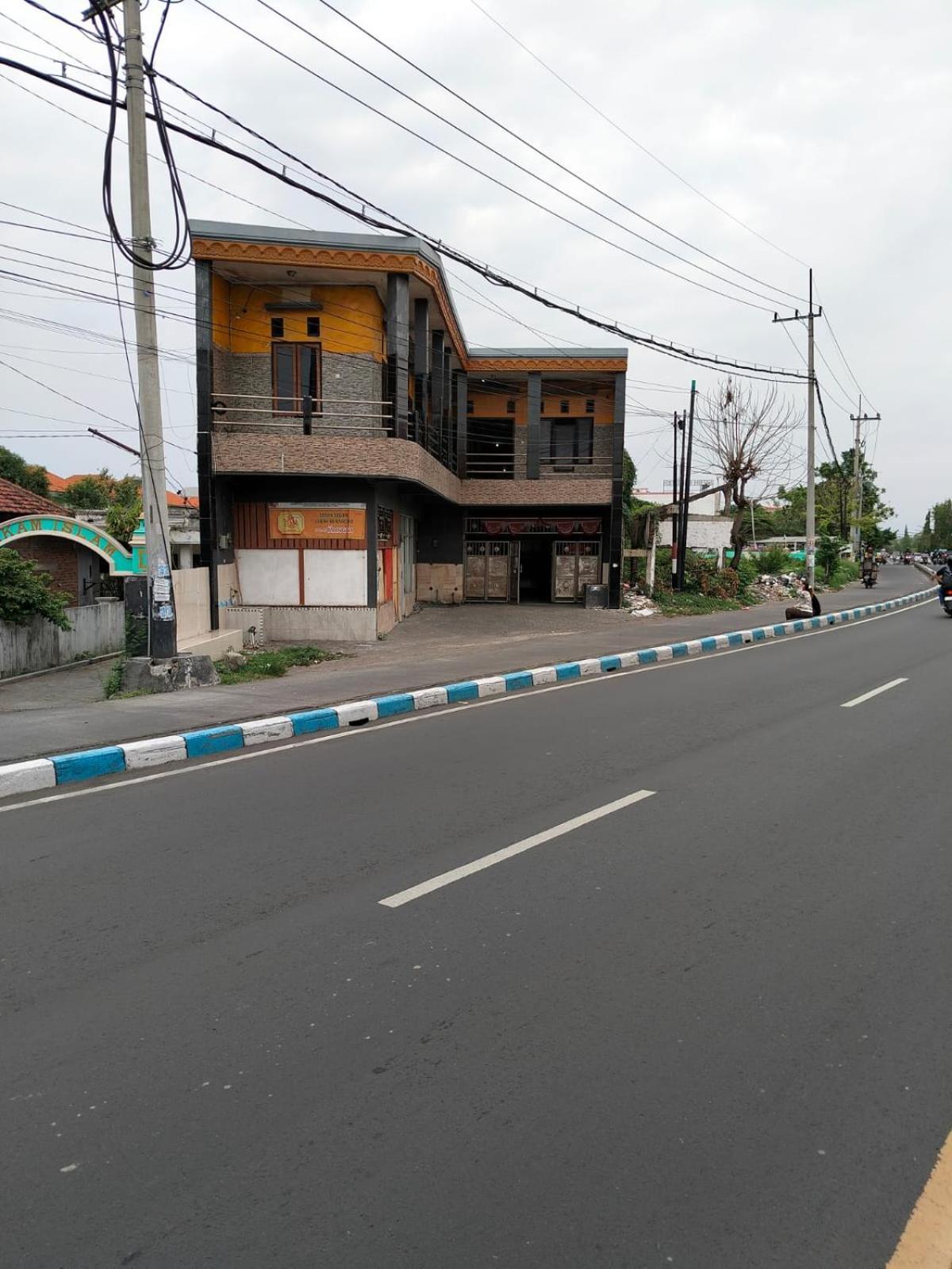 Griya Kost Hotel Surabaya Eksteriør billede